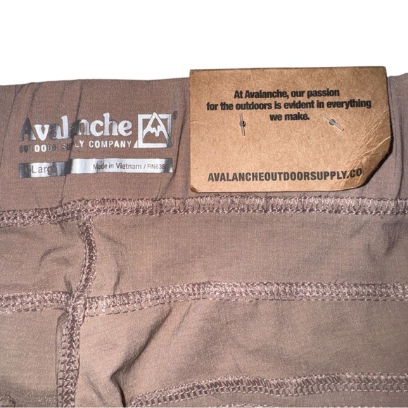 NWT AVALANCHE Ripstop Cargo Khaki Outdoor Pull On Ankle Pants Hiking Size XL - Picture 12 of 13